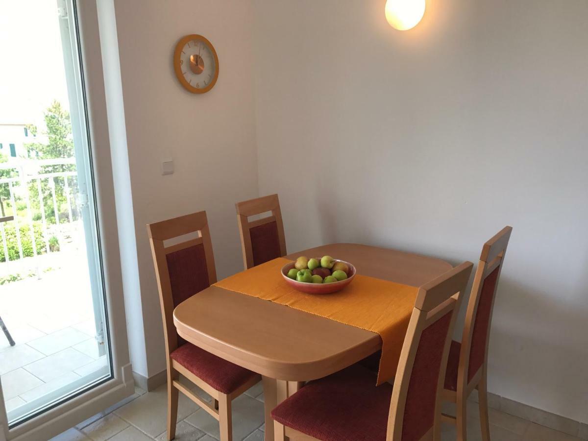 Apartmani Marija Klimno B Exteriör bild
