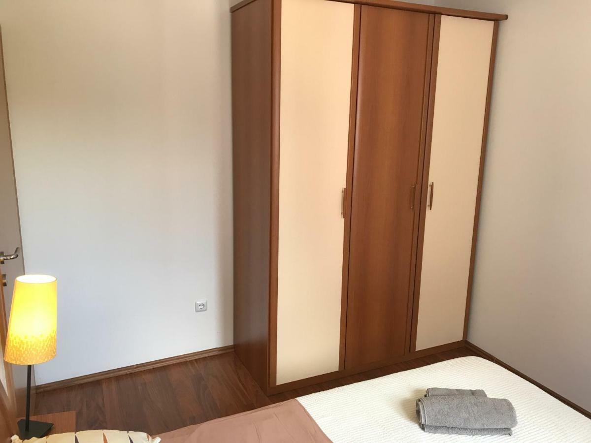 Apartmani Marija Klimno B Exteriör bild
