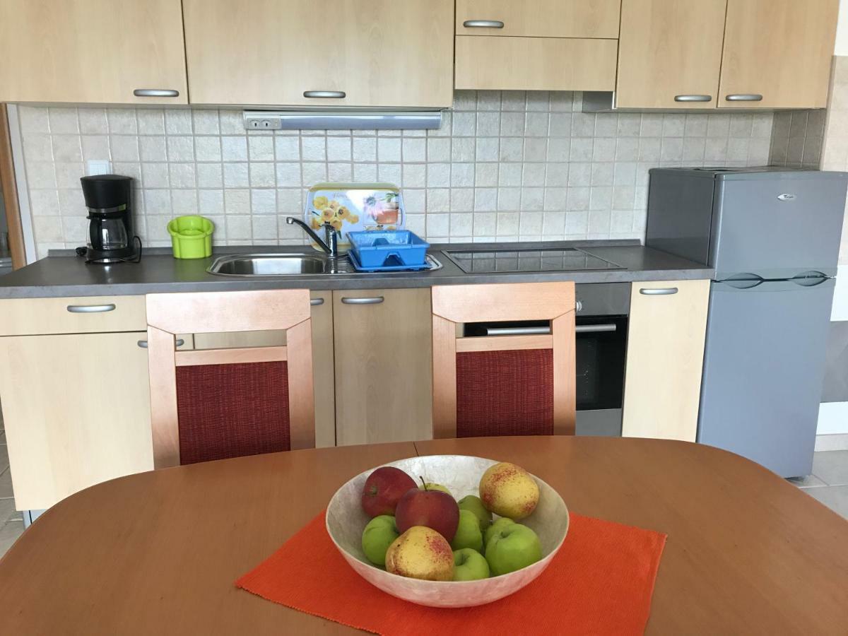 Apartmani Marija Klimno B Exteriör bild