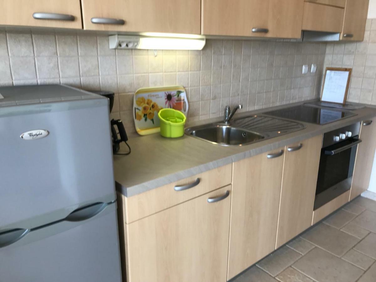 Apartmani Marija Klimno B Exteriör bild